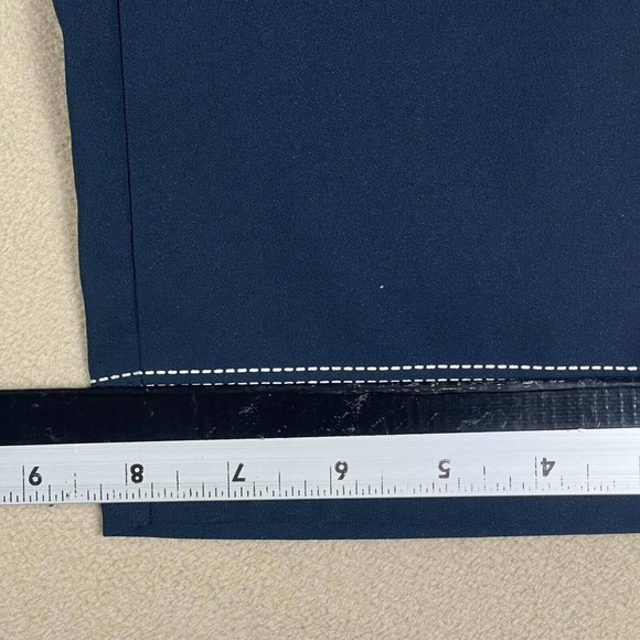 Nike Golf Womens 4 Bermuda Shorts Blue Lightweight Stretch Pocket Snap Closure - Picture 9 of 14